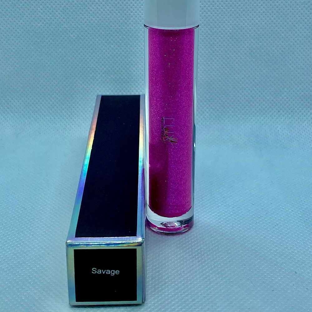 The Lux Vault Studio Cream Gloss
